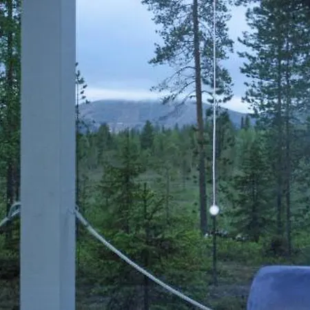 Holiday Tunturinheijastus * Ylläsjärvi